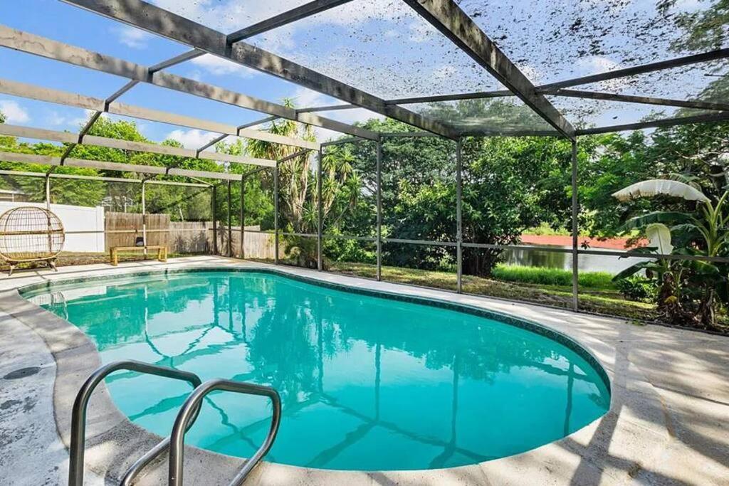 Cozy Lakefront Home W/ Pool -7 Mins From Legoland Winter Haven Eksteriør billede