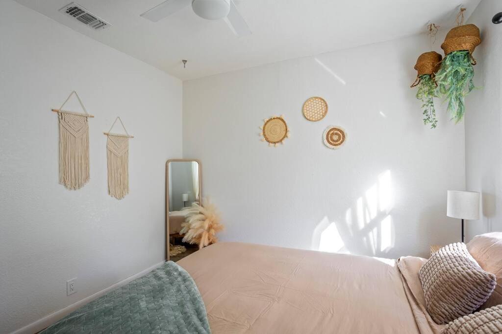 Cozy Lakefront Home W/ Pool -7 Mins From Legoland Winter Haven Eksteriør billede