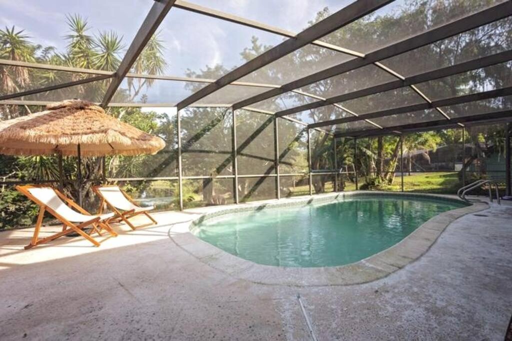 Cozy Lakefront Home W/ Pool -7 Mins From Legoland Winter Haven Eksteriør billede